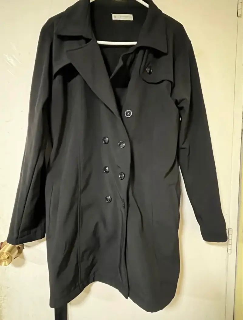 Abrigo negro XL - 1
