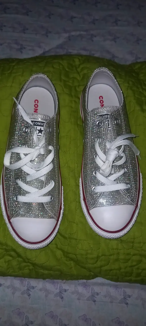 Zapatillas Converse plateadas para niños
