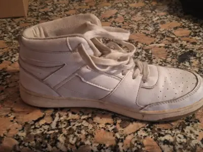 Zapatillas deportivas blancas de caña alta - miniatura 2