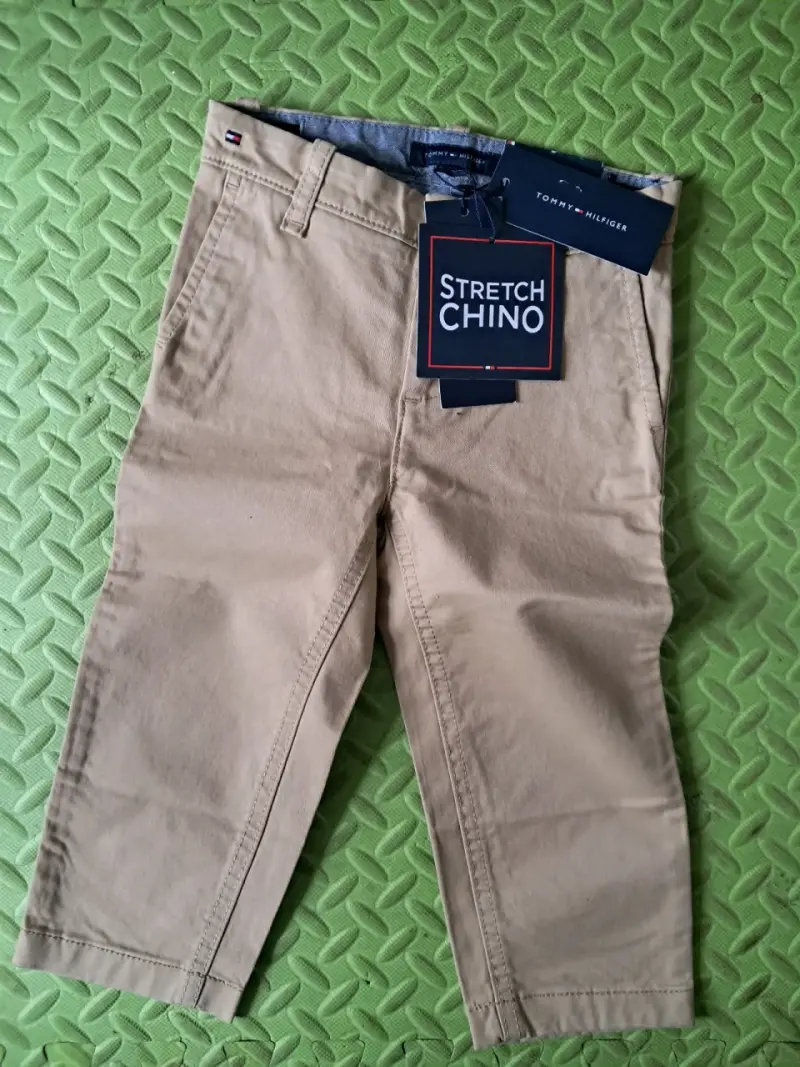 Pantalones chinos stretch Tommy Hilfiger 18 meses