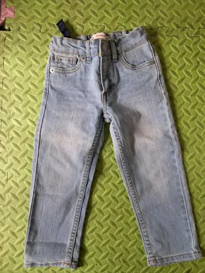Jeans de mezclilla para niños Levi's azul claro - miniatura 1