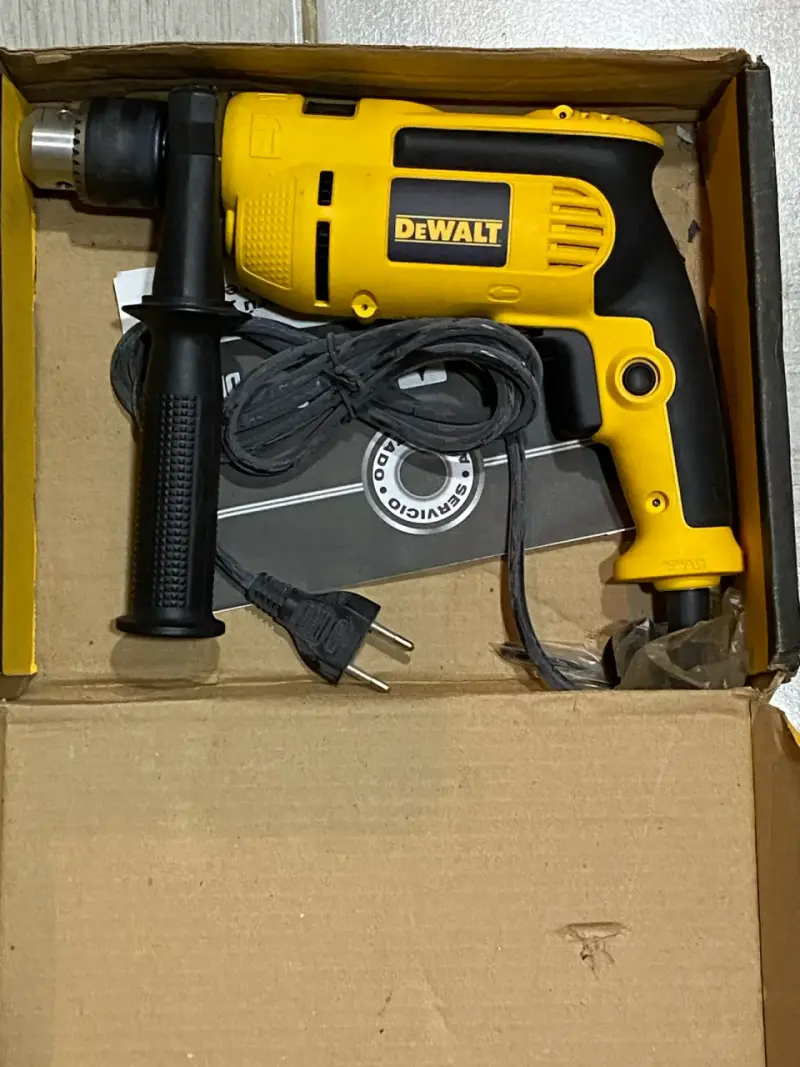 Taladro Percutor DeWalt 710W DWD024 nuevo !!!!