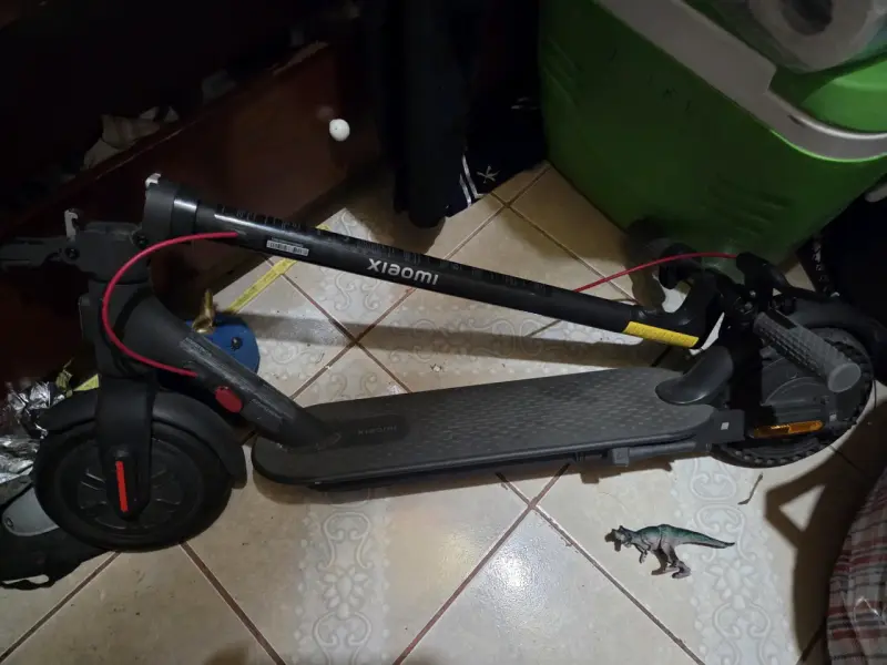 Scooter eléctrico Xiaomi plegable en buen estado
