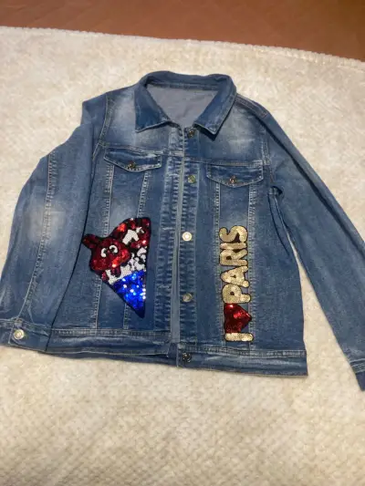 Chaqueta de mezclilla con diseño bordado - miniatura 2