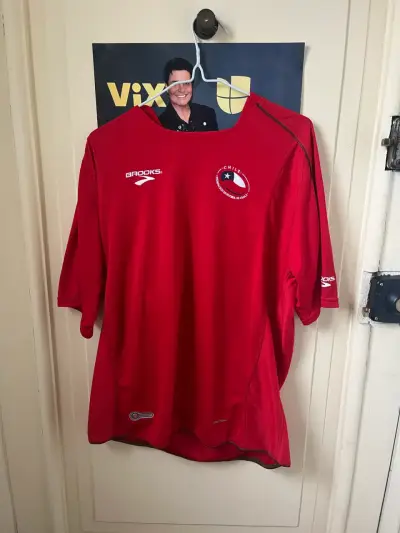 Camiseta Roja Selección Chilena Brooks - miniatura 1