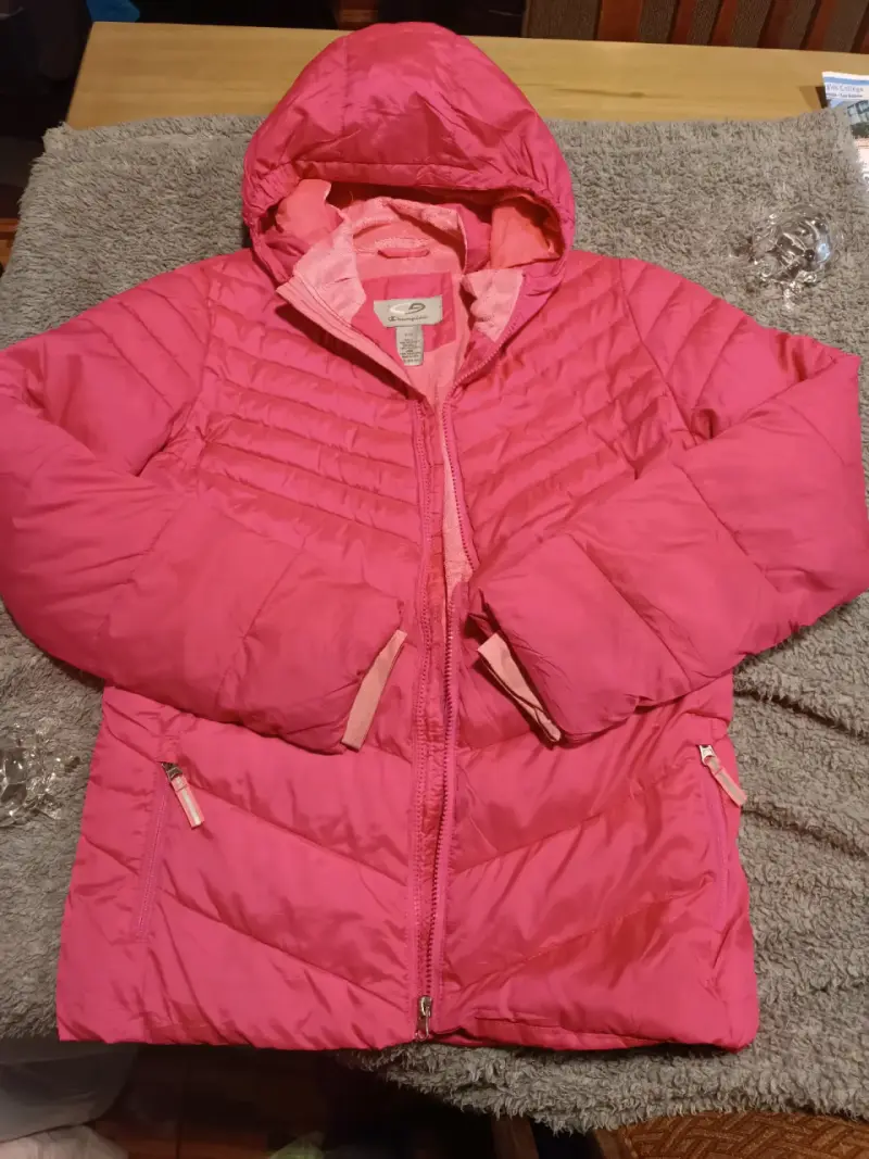 Chaqueta de invierno rosa Champion con capucha