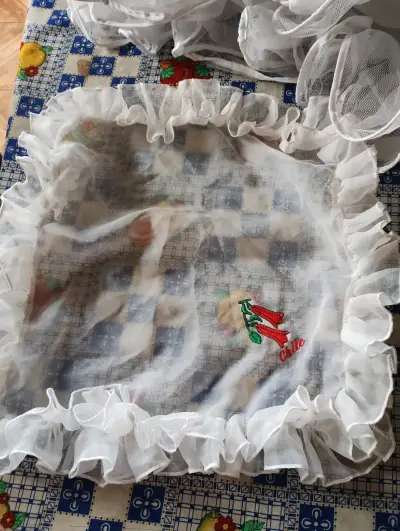 Vestido floral vintage con enagua - miniatura 5