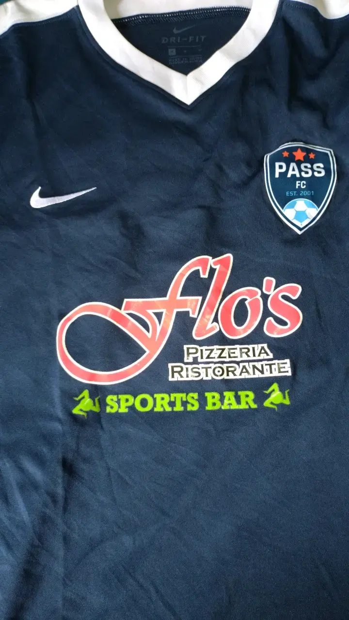 Camiseta deportiva Nike azul con logo PASS FC - 3