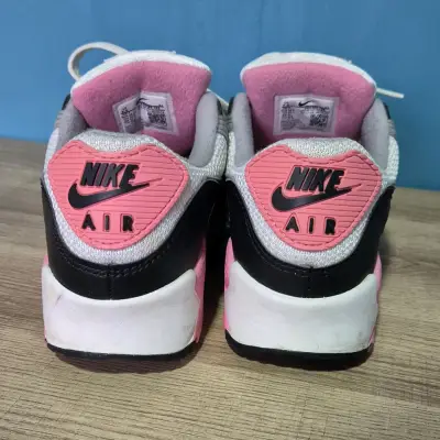 Zapatillas Nike Air Max 90 Mujer Gris y Rosado - miniatura 2