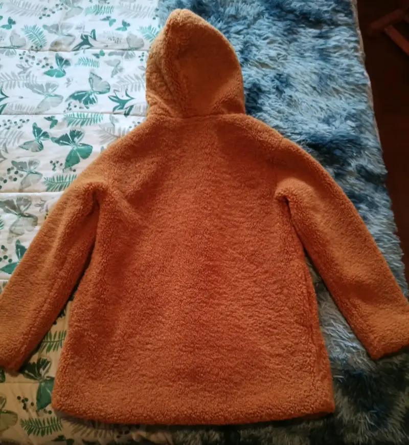 Abrigo con capucha color naranja terracota mujer. - 2