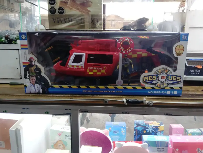 Helicóptero de Rescate con Figura de Acción - 1