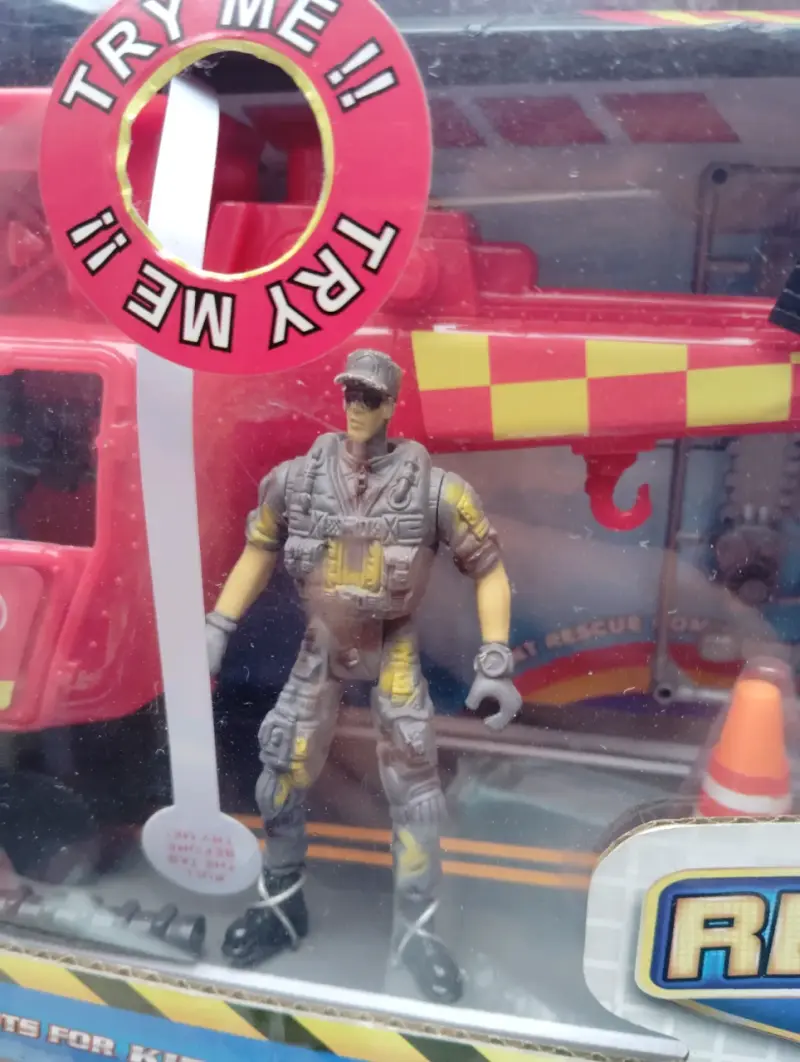 Helicóptero de Rescate con Figura de Acción - 4