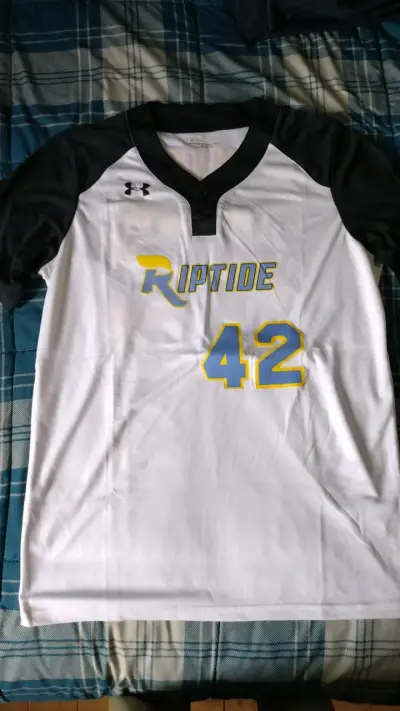 Camiseta deportiva Under Armour Riptide 42 - miniatura 1