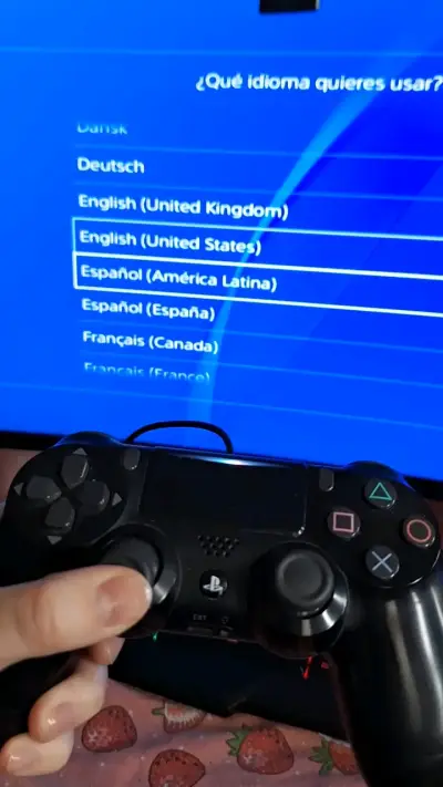 Consola PlayStation 4 con 6 JUEGOS y mando - miniatura 3