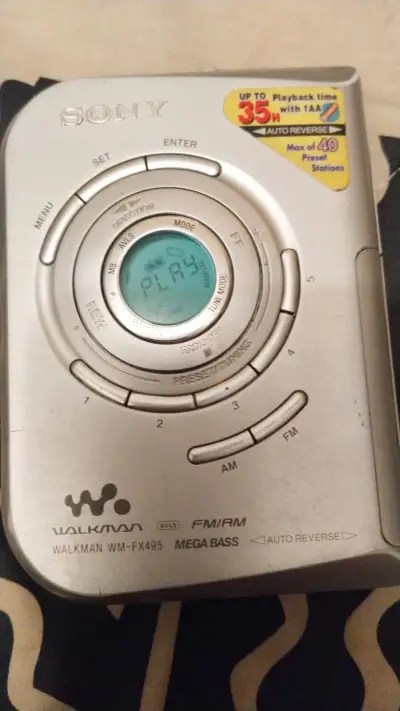 Reproductor Sony Walkman WM-FX495 con Mega Bass - miniatura 2