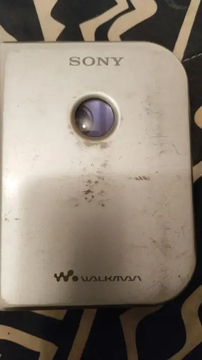 Reproductor Sony Walkman WM-FX495 con Mega Bass - miniatura 3