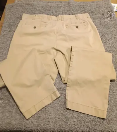 Pantalon beige Tommy Hilfiger para hombre - miniatura 2