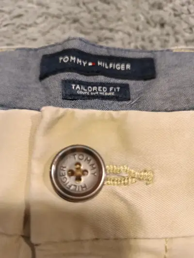 Pantalon beige Tommy Hilfiger para hombre - miniatura 3