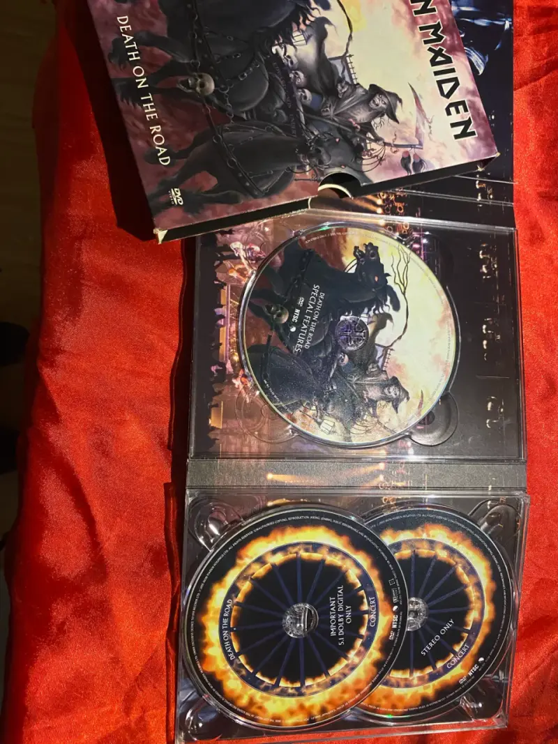 DVD Iron Maiden Death on the Road en vivo - 2