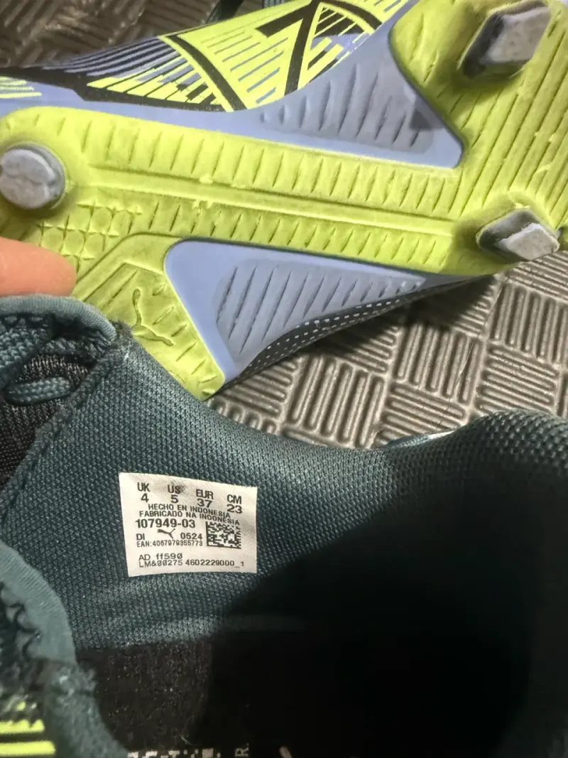 Zapatillas de fútbol con toperoles verde y negro - 3