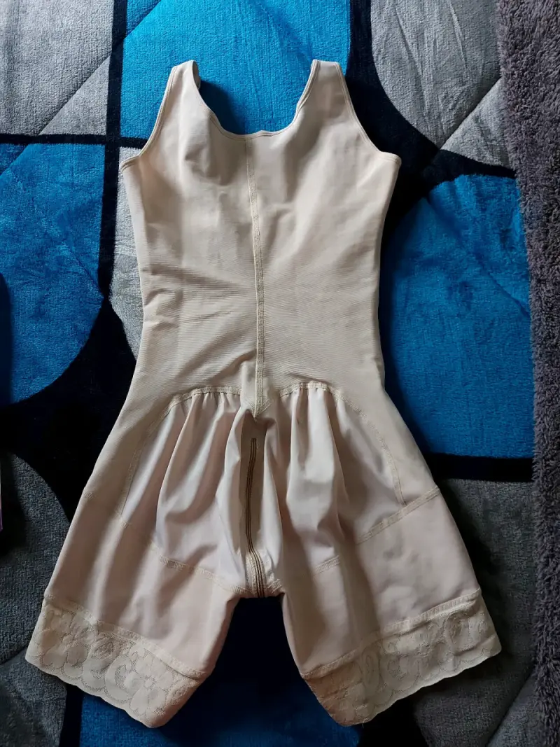 Faja reductora cuerpo guitarra beige - 2