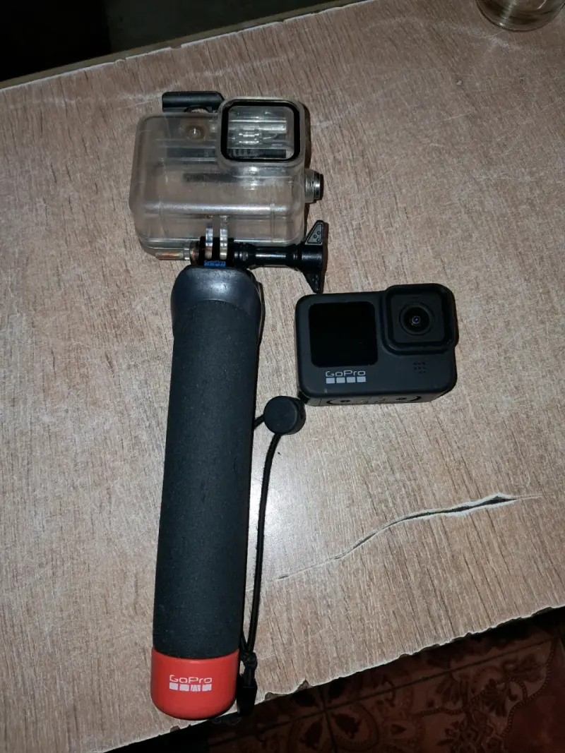 Cámara de acción GoPro Hero 9 Black con accesorios - 2