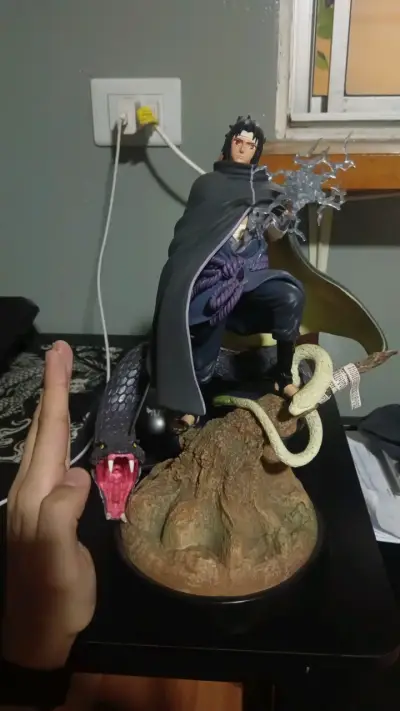 Figura resina Sasuke Uchiha - miniatura 1