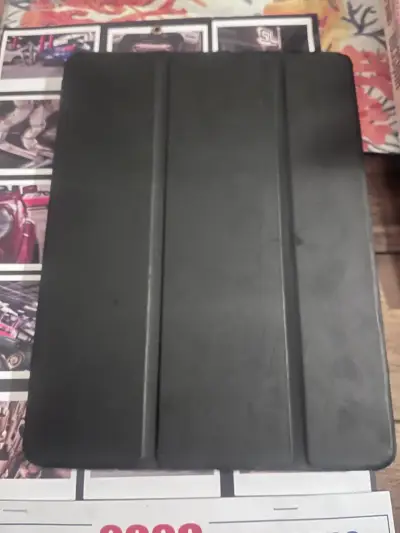 iPad novena generación 64GB con funda - miniatura 2