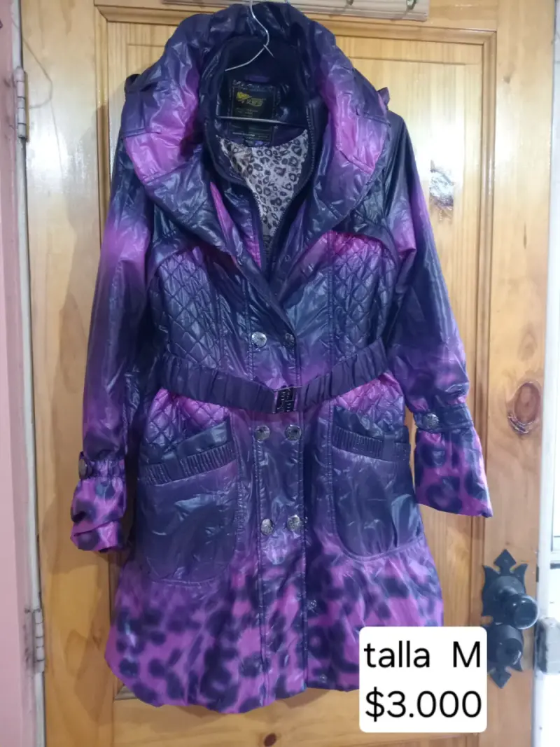 Abrigo acolchado morado y negro talla M - 1