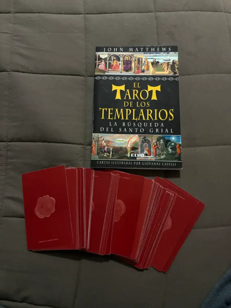 Tarot de los Templarios con cartas ilustradas - 1