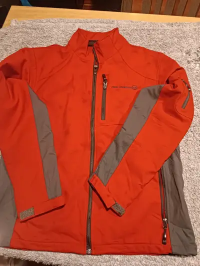 Chaqueta softshell Free Country roja para hombre - miniatura 1