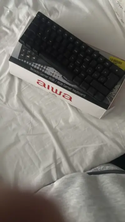 Teclado Gamer RGB Aiwa compacto - miniatura 2