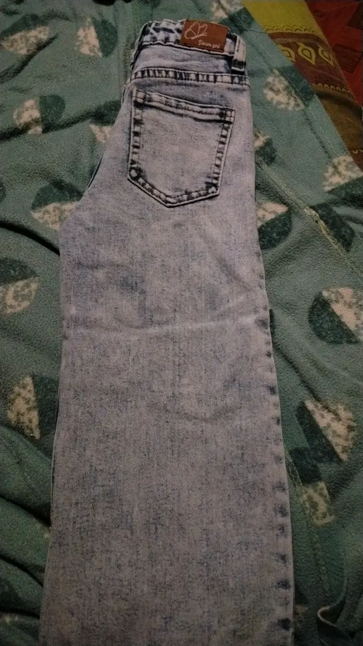 Jeans de niña con detalles brillantes - 2