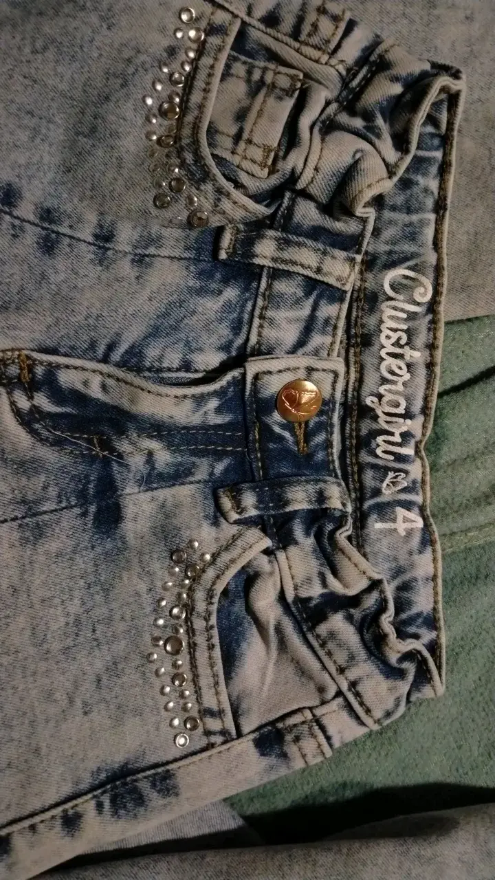 Jeans de niña con detalles brillantes - 3