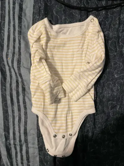 Conjunto de ropa para bebé con diseños divertidos - miniatura 6