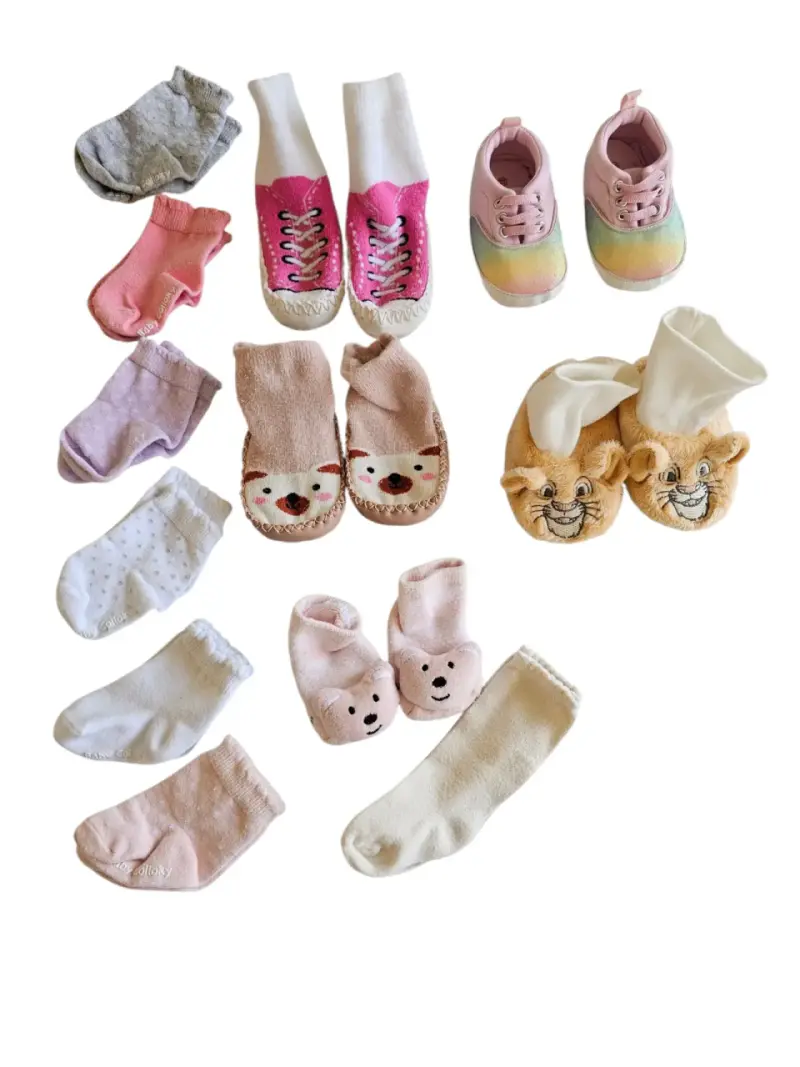 Lote calcetines y zapatitos 0 a 6 meses - 1