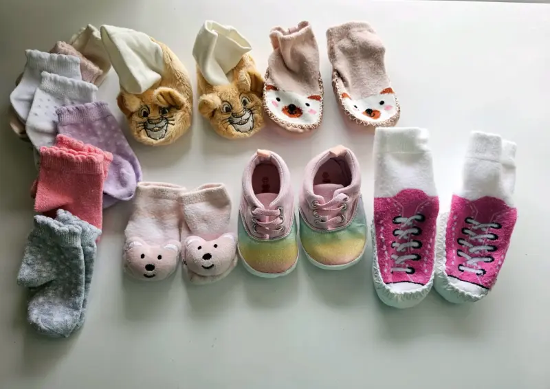 Lote calcetines y zapatitos 0 a 6 meses - 2