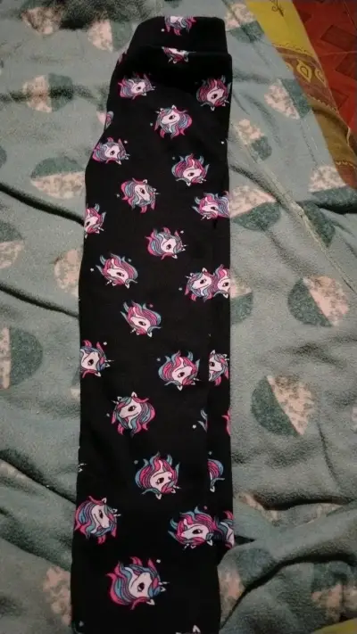 Leggings infantiles con estampado de unicornios - miniatura 2