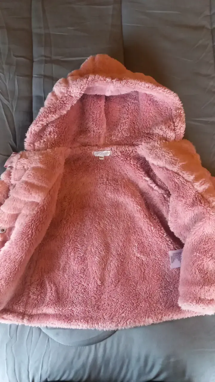 Abrigo de peluche rosado para niña - 2