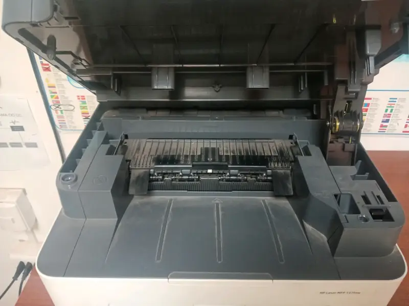 Impresora multifuncional HP Laser MFP 137fnw - 5