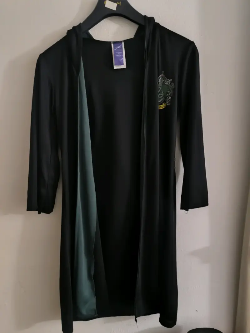 Capa de Slytherin talla 8 馃悕馃悕馃悕馃悕馃悕馃悕 - 1