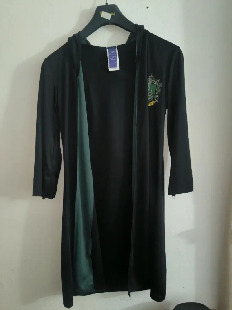 Capa de Slytherin talla 8 馃悕馃悕馃悕馃悕馃悕馃悕 - 2