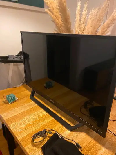 Televisor Sony 32 pulgadas modelo KDL-32W605D - miniatura 1