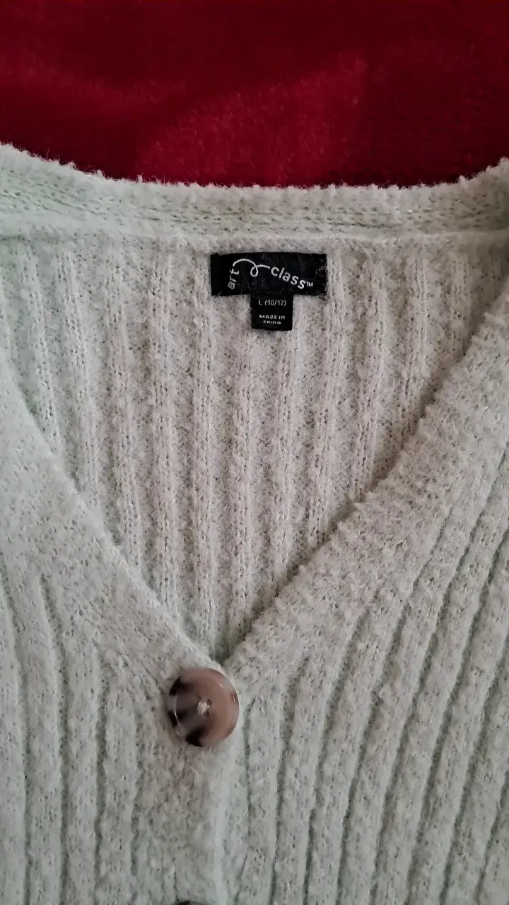 Cardigan de punto beige con botones - 2