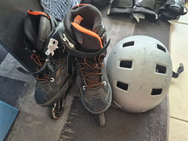 Patines en línea con casco