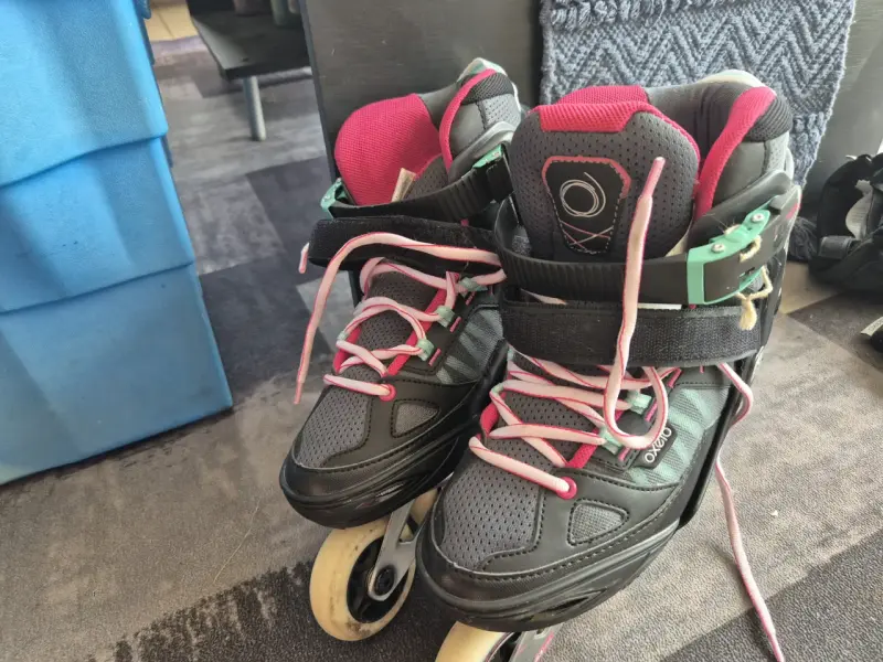 Patines en línea Oxelo negros con detalles rosados