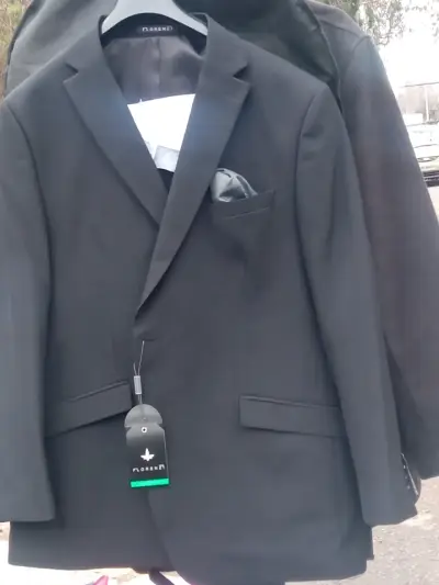 Traje formal negro Florenzi con pañuelo - miniatura 1