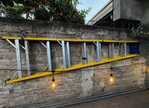 Escalera tipo A aluminio amarillo