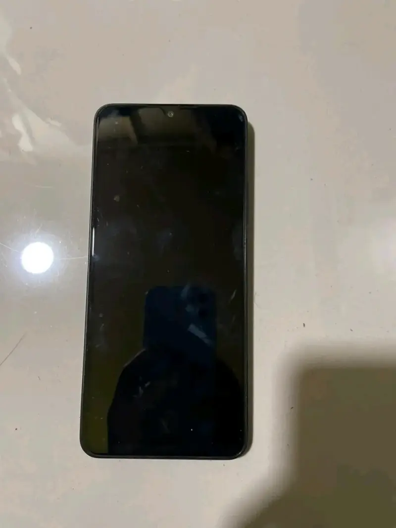 Smartphone Redmi con 4GB RAM y Helio G81-Ultra - 3