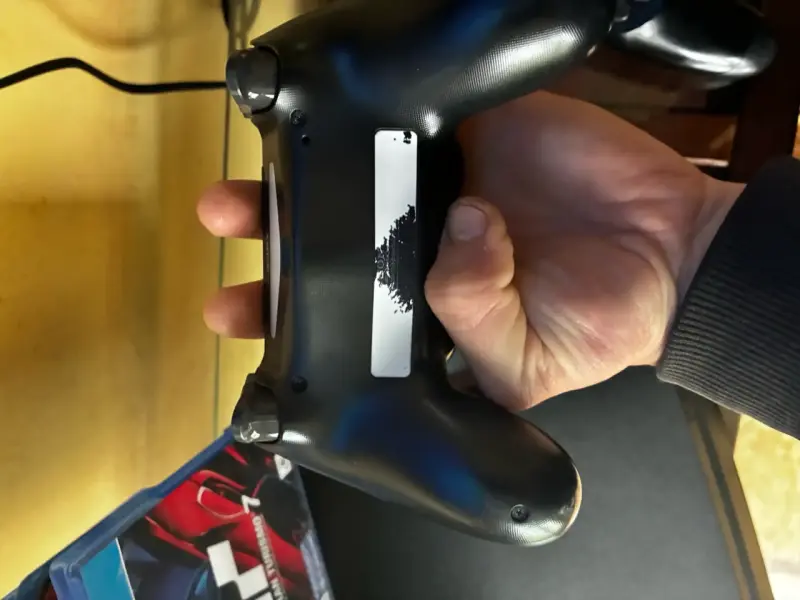Consola PS4 slim 1tb 2 mandos 3 juegos - 4